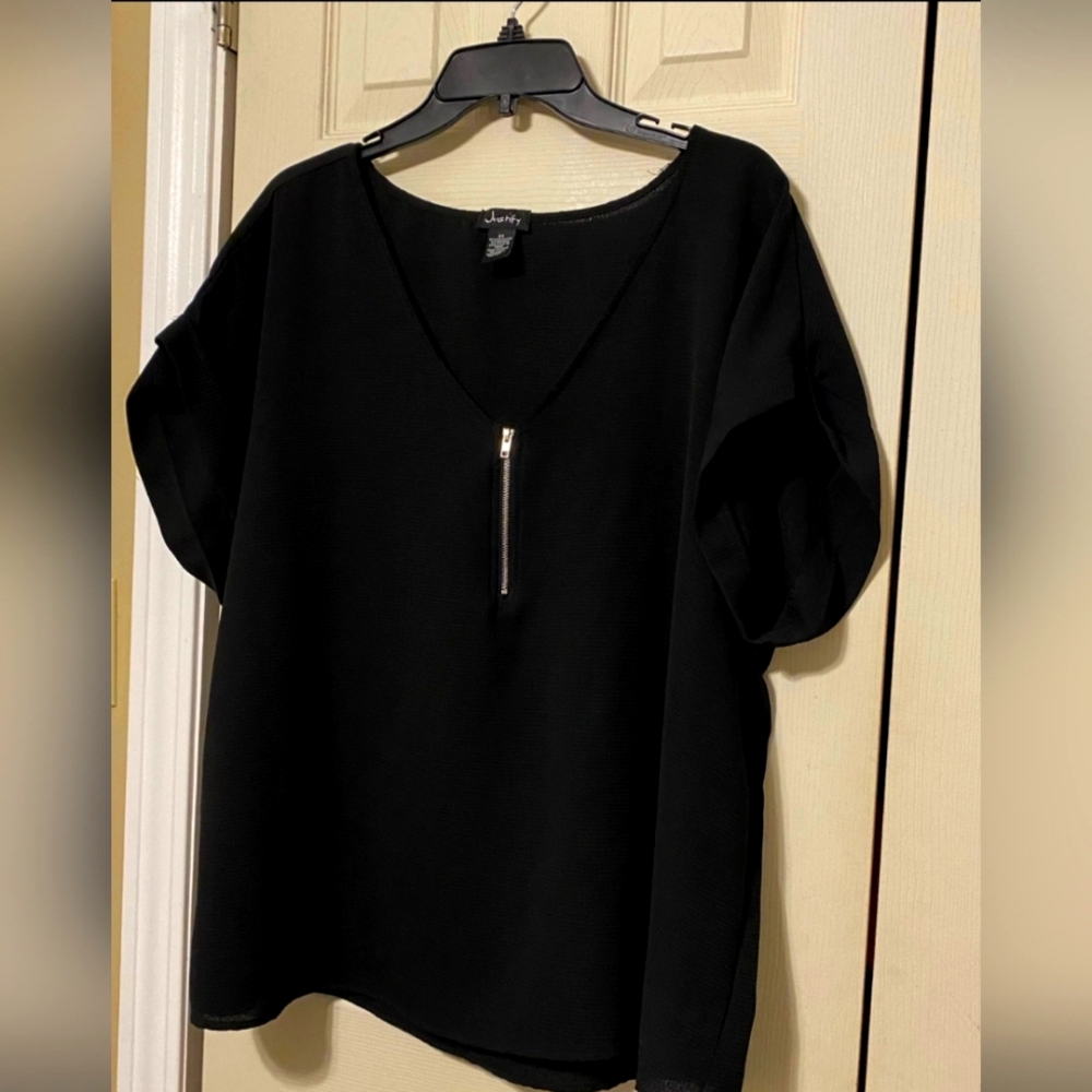 Justify blouse